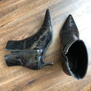 crocodile black mid ankle booties